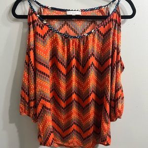 Boutique blouse🧡 with cutout sleeves